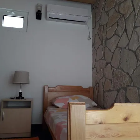 Airport - Rural Household Stijepovic *